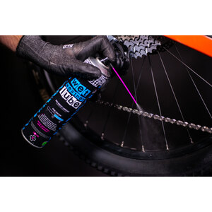 Lubrificante catena Wet Weather Lube Aerosol - MUC-OFF