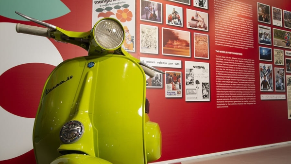 Vespa festeggia 75 anni con una mostra