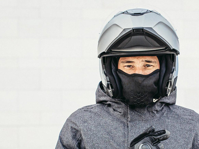 Lo scalda collo per moto